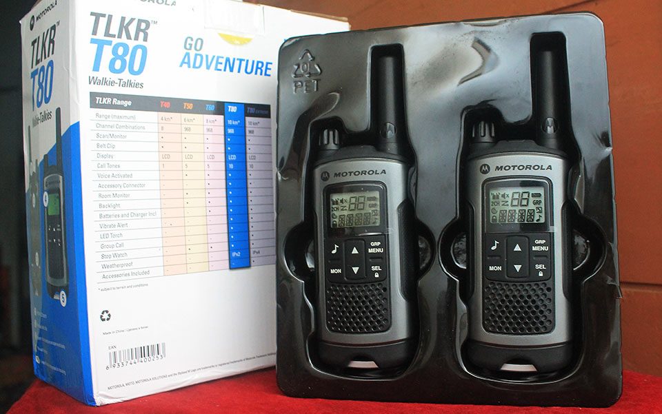 Motorola seri TLKR T80 Walki-Talkies